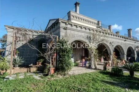 Villa À Vendre Piansano (VT)